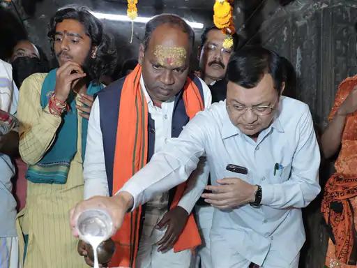 महाशिवरात्रि पर पाली महोत्सव का भव्य शुभारंभ, दीपों से जगमगाया मंदिर परिसर