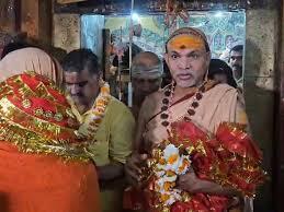 “योगी की मां हमारी मां हैं” – स्वामी अविमुक्तेश्वरानंद का बड़ा बयान, मौलाना को दी चेतावनी