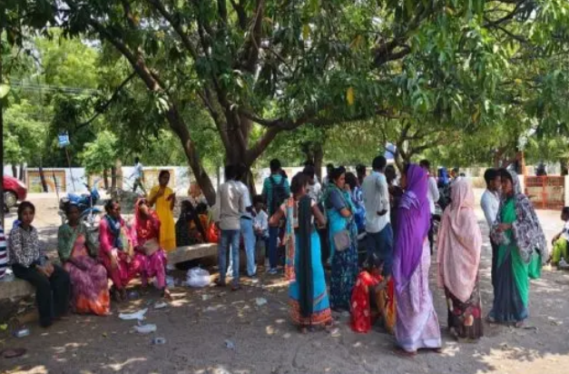 CG News: ग्राम मांठ में धर्मांतरण के आरोप पर दो पास्टर गिरफ्तार, थाने में ईसाई समाज का विरोध