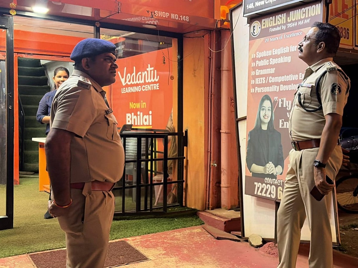 CG News: कोचिंग सेंटरों की सुरक्षा पर बड़ा एक्शन, रायपुर में 18 संस्थानों को नोटिस