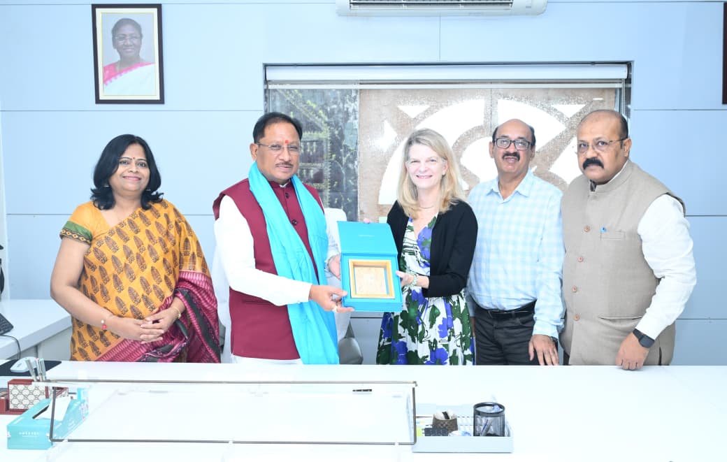 रायपुर : मुख्यमंत्री श्री विष्णु देव साय की पहलःस्वस्थ माताएं, स्वस्थ बच्चे और कुपोषण मुक्त छत्तीसगढ़ के लिए बनेगी समन्वित रणनीति