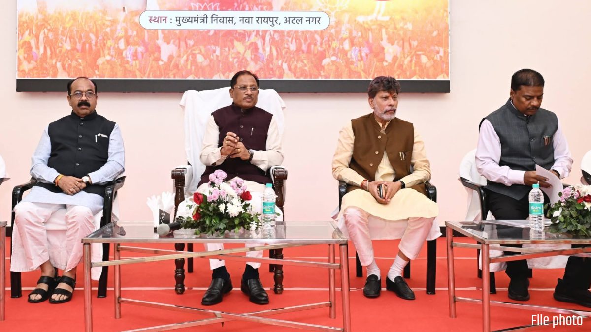 CG Politics: राज्यपाल से मुलाकात के बाद मुख्यमंत्री साय ने बुलाई विधायकों की अहम बैठक