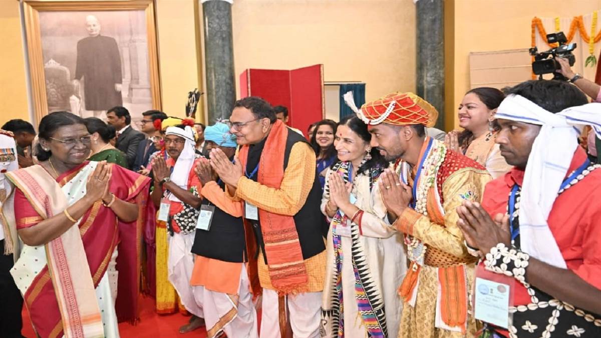 छत्तीसगढ़ की लोककला ने राष्ट्रपति भवन में रचा गौरव का नया अध्याय, गेड़ी नृत्य ने मोहा सबका मन