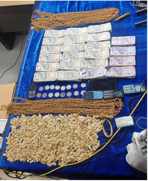 रायपुर में ज्वेलर्स से 1.88 करोड़ के गहने लेकर धोखाधड़ी का आरोप, दो महिलाओं पर FIR
