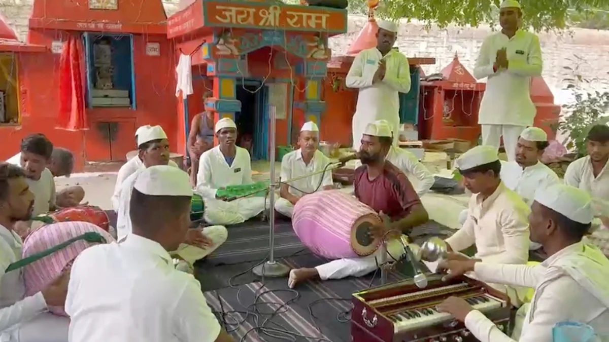 रायपुर सेंट्रल जेल में नवरात्र की धूम! 760 बंदियों ने रखा नौ दिन का व्रत, ढोलक-मंजीरे पर गूंज रहे जसगीत